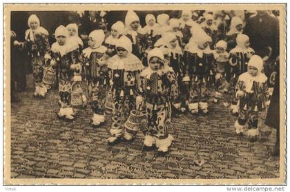 Binche : Les petits Gilles  :  Carnaval de Binche  ( ecrit )