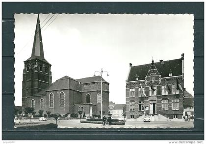 DIEPENBEEK: Gemeentehuis En St Servatiuskerk, niet gelopen postkaart (GA15644)