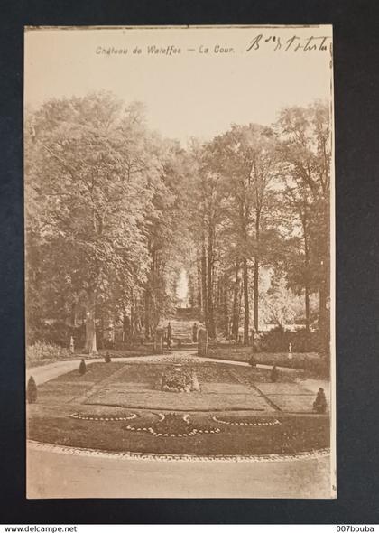 CHÂTEAU DE WALEFFES / LA COUR