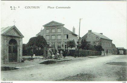 Couthuin. Place Communale.