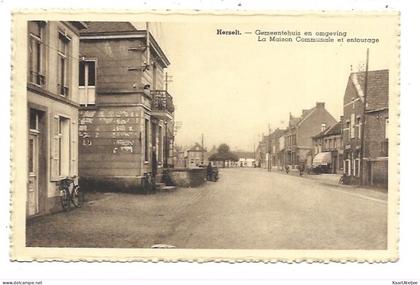 Herselt - Gemeentehuis en omgeving.