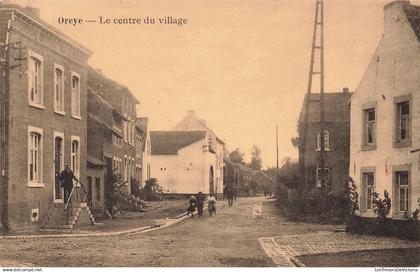 BELGIQUE - Oreye - Le centre du village - Carte postale ancienne