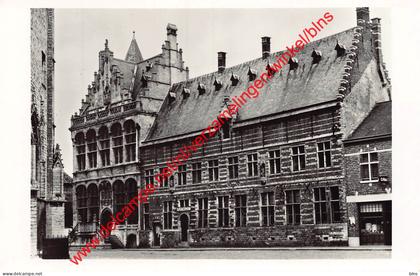 Stadhuis en Hallen - Zoutleeuw