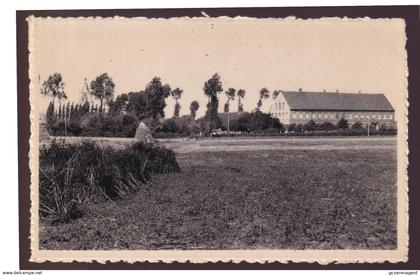 ALVERINGEM  DORP  GASTHUIS