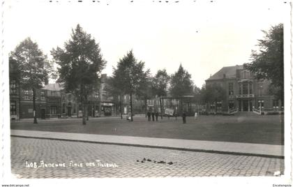 CPA Carte Postale Belgique    Andenne  Place des Tilleuls   VM87786ok