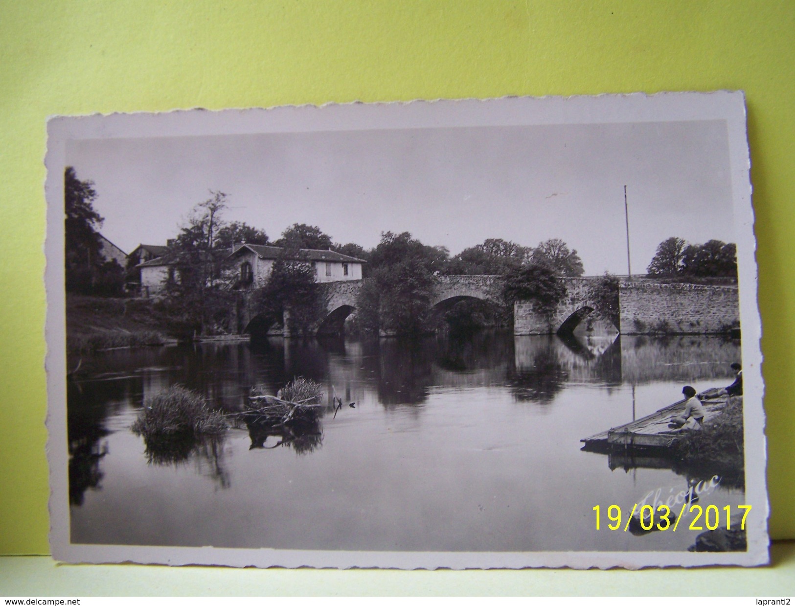 BELLAC (HAUTE-VIENNE) VIEUX PONT DE BEISSAT SUR LA GARTEMPE.