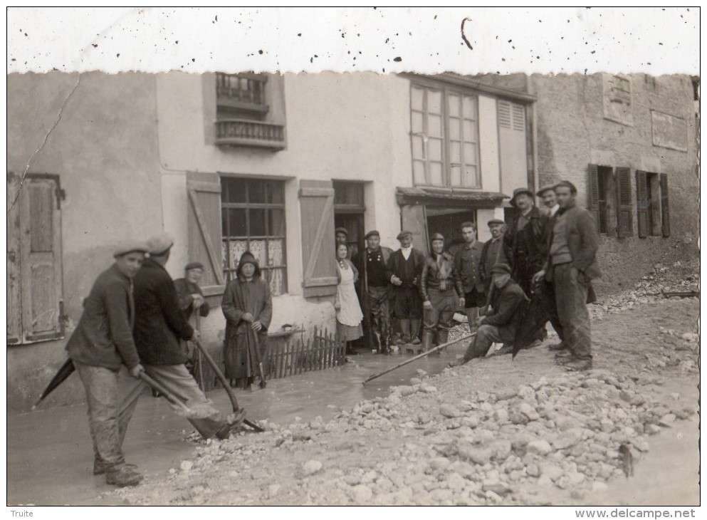 BELLEY  ? CARTE PHOTO D'UNE INONDATION (PHOTOGRAPHE MARCELLIN) RARE