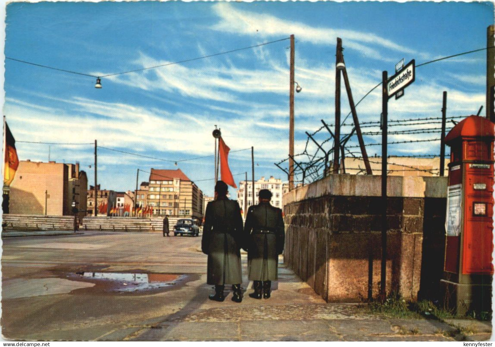 Berlin - Checkpoint Charlie