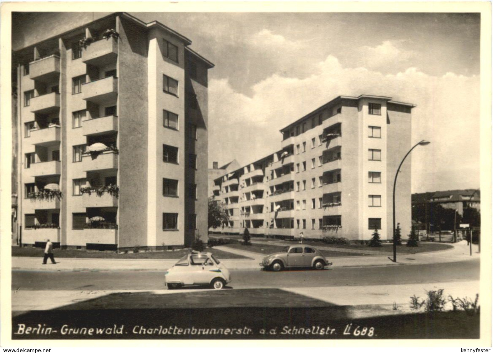 Berlin - Grunewald - Charlottenbrunnerstraße