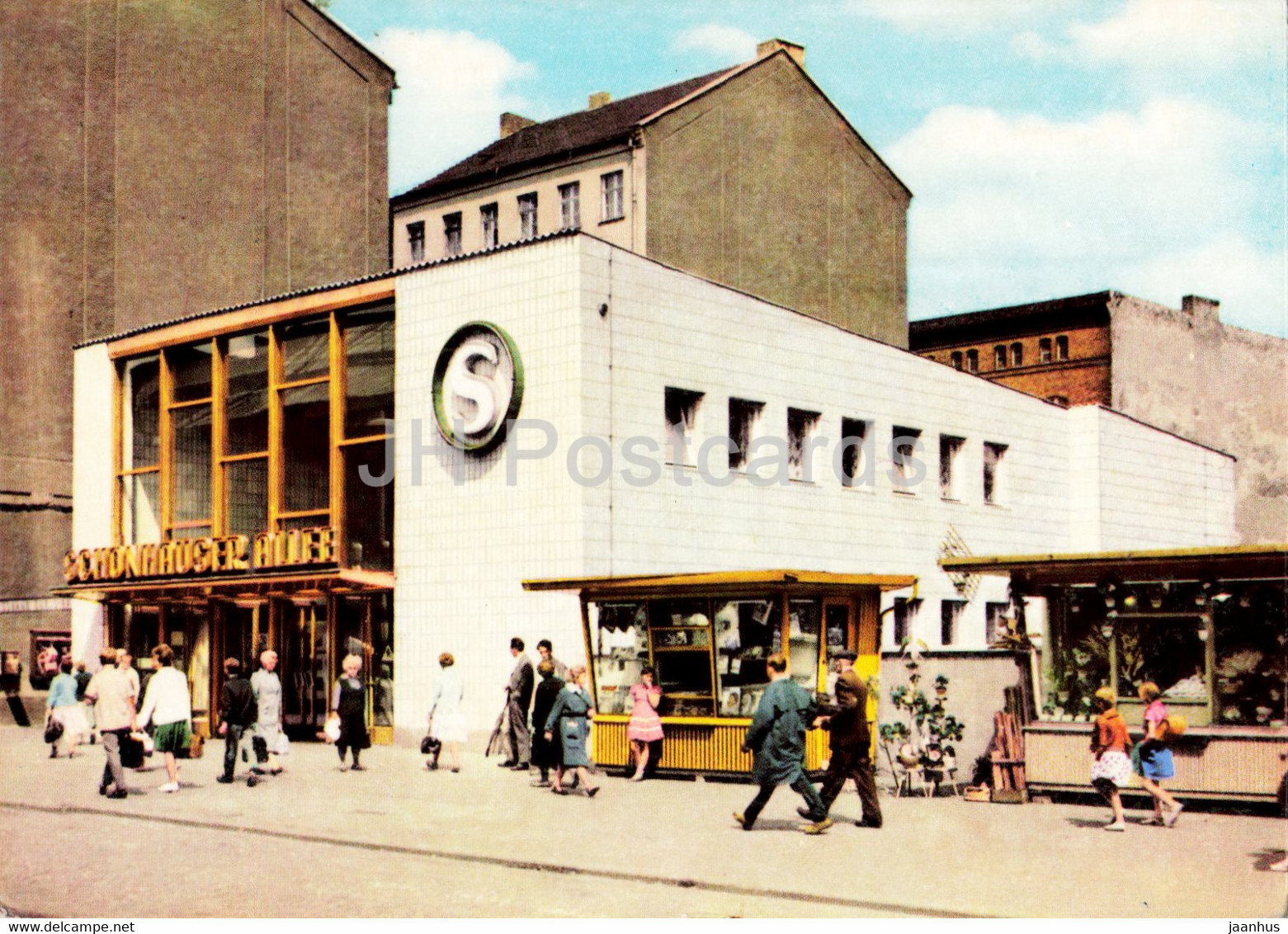 Berlin - Prenzlauer Berg - S Bahnhof Schonhauser Allee - railway station - 1967 - Germany DDR - used