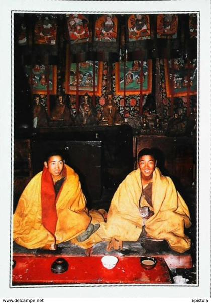 Bhoutan  Moines dans le monastère de Xialu  années   80s