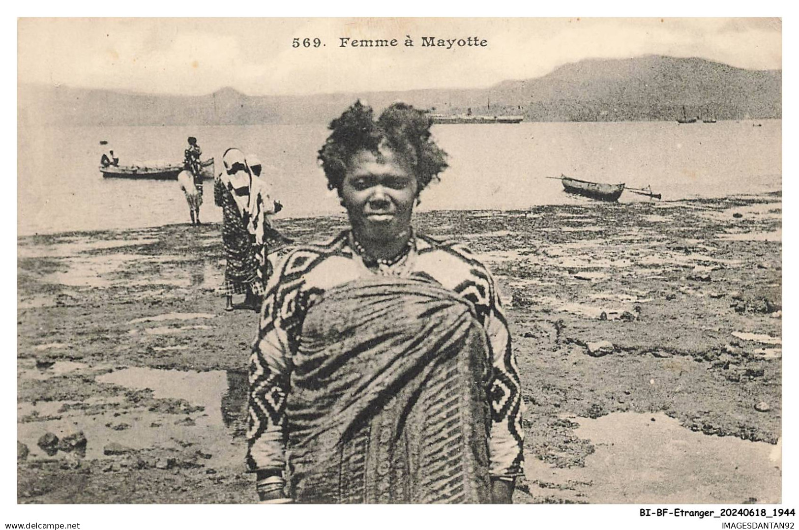 BI-BFP1-0973-MAYOTTE - Femme à mayotte