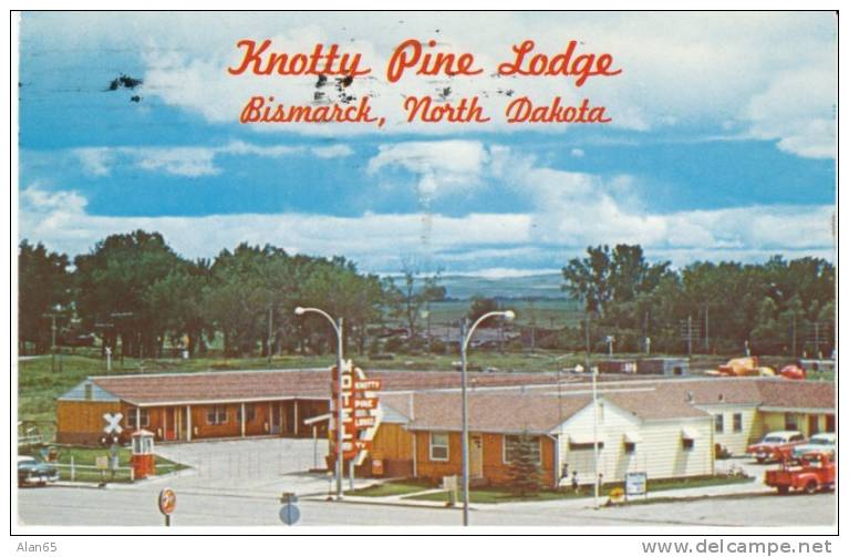 Bismark ND North Dakota, Knotty Pine Lodge Motel, Autos on c1950s Vintage Postcard