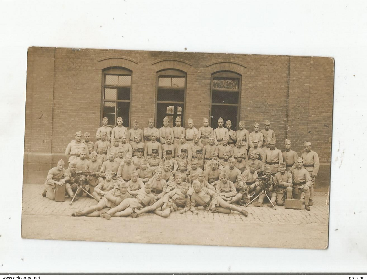 BITCHE (MOSELLE) CARTE PHOTO AVEC MILITAIRES FRANCAIS (PHOTO CAMILLE SAAR BITCHE)