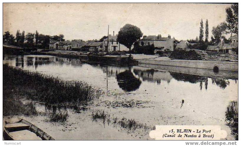 Blain , BLAIN....LE PORT....AVEC UNE PENICHE