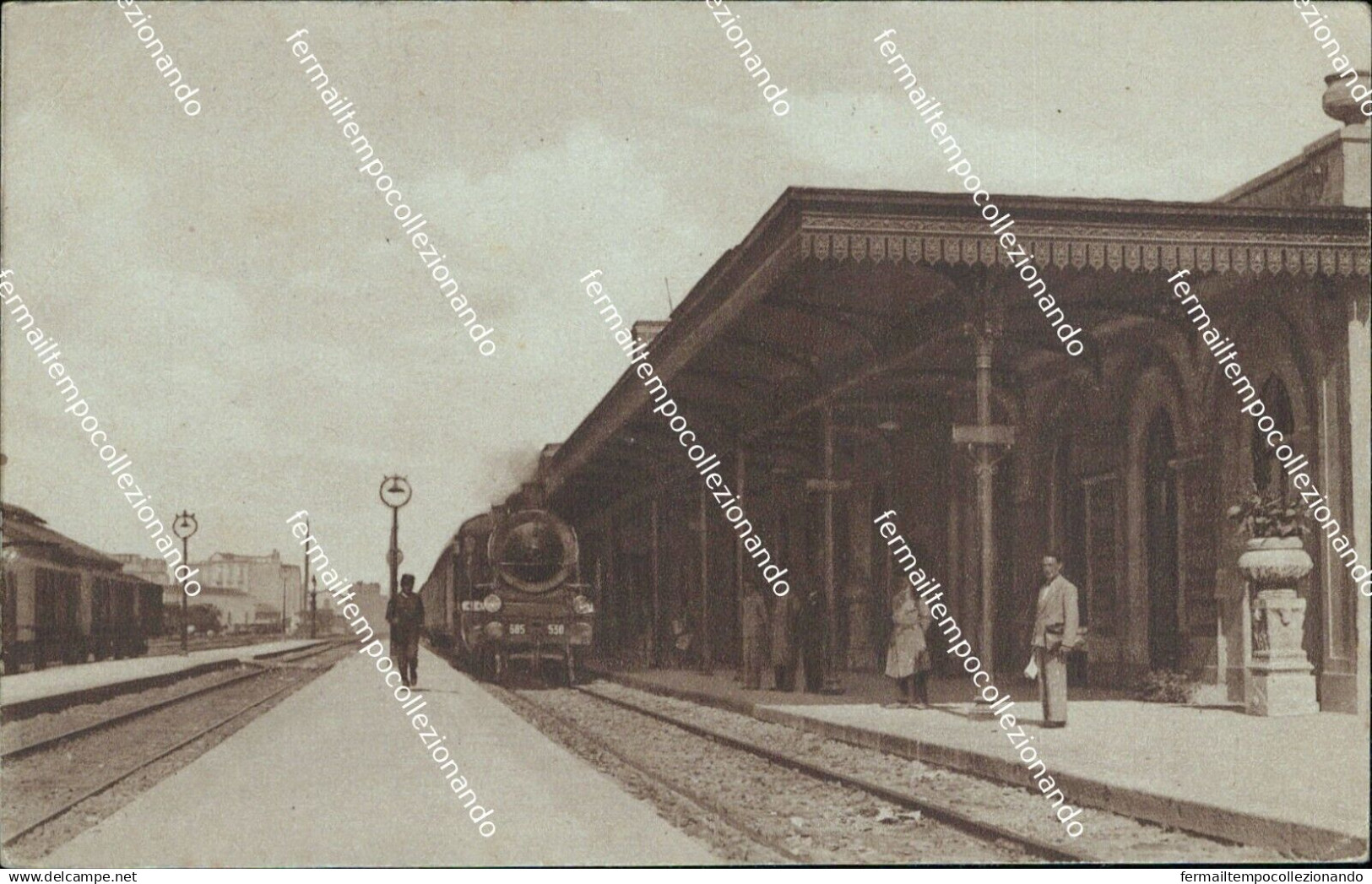 bn583 cartolina barletta  interno stazione