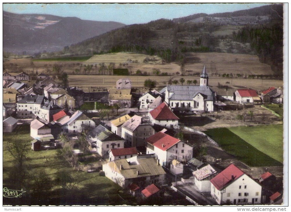 Boëge.. belle vue du village.. l'Eglise