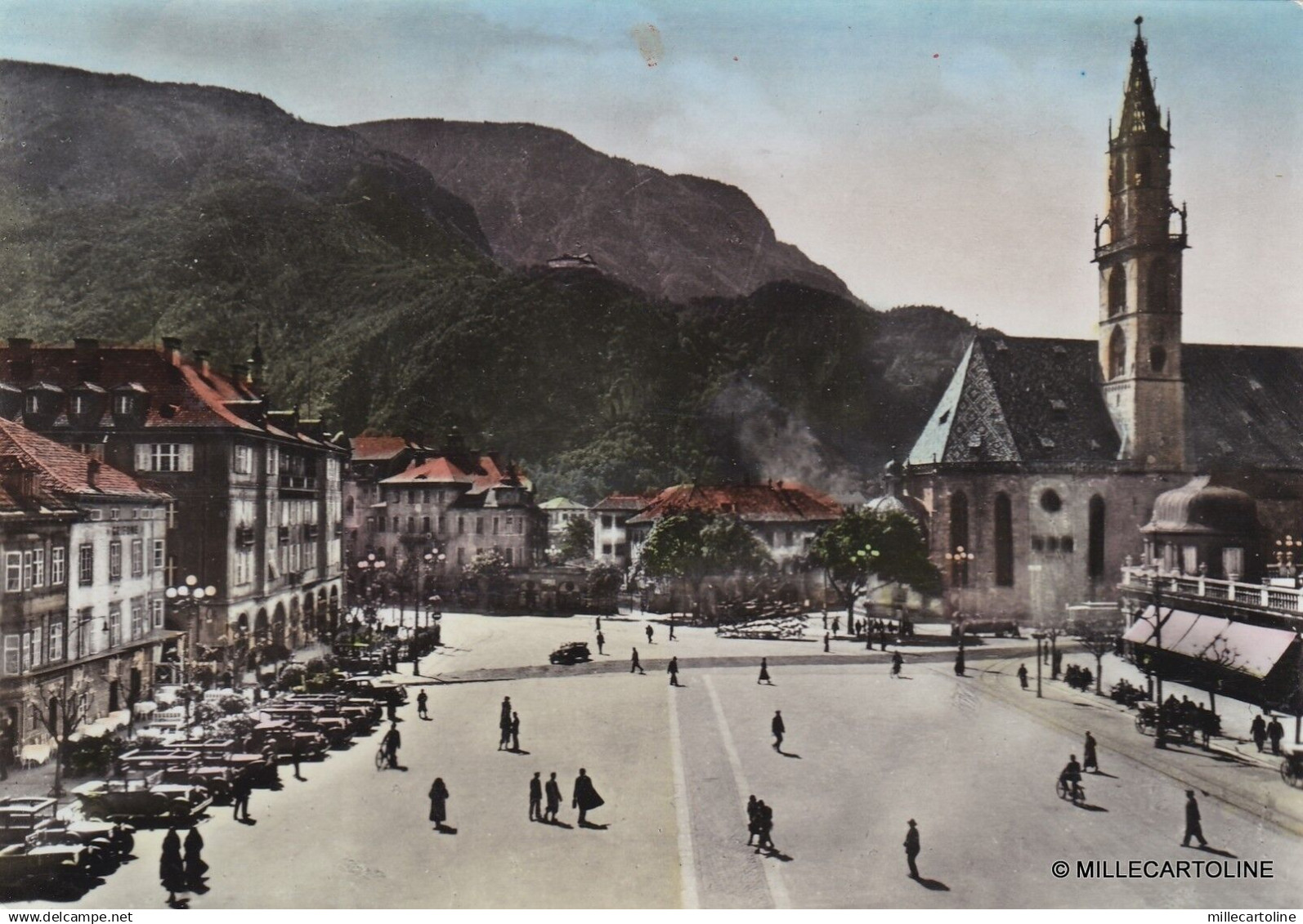 # BOLZANO: PIAZZA WALTER / BOZEN WALTERPLATZ  1953