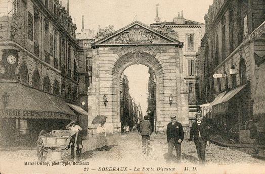 Bordeaux. La Porte Dijeaux.