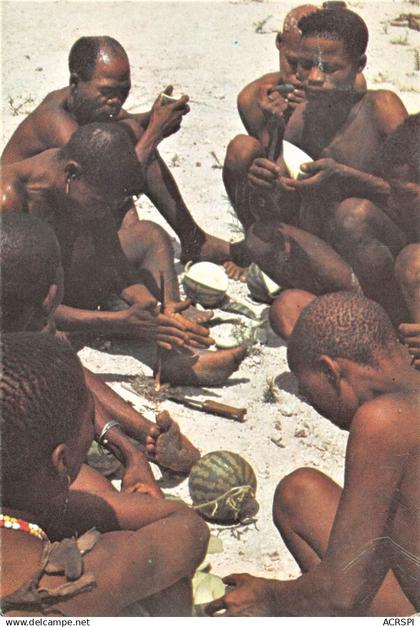 BOTSWANA c/ OLO bushmen Kutswe SAN Bochiman Kalahari Alec Campbell GAROBONE (2 scans) N°31 \MP7111