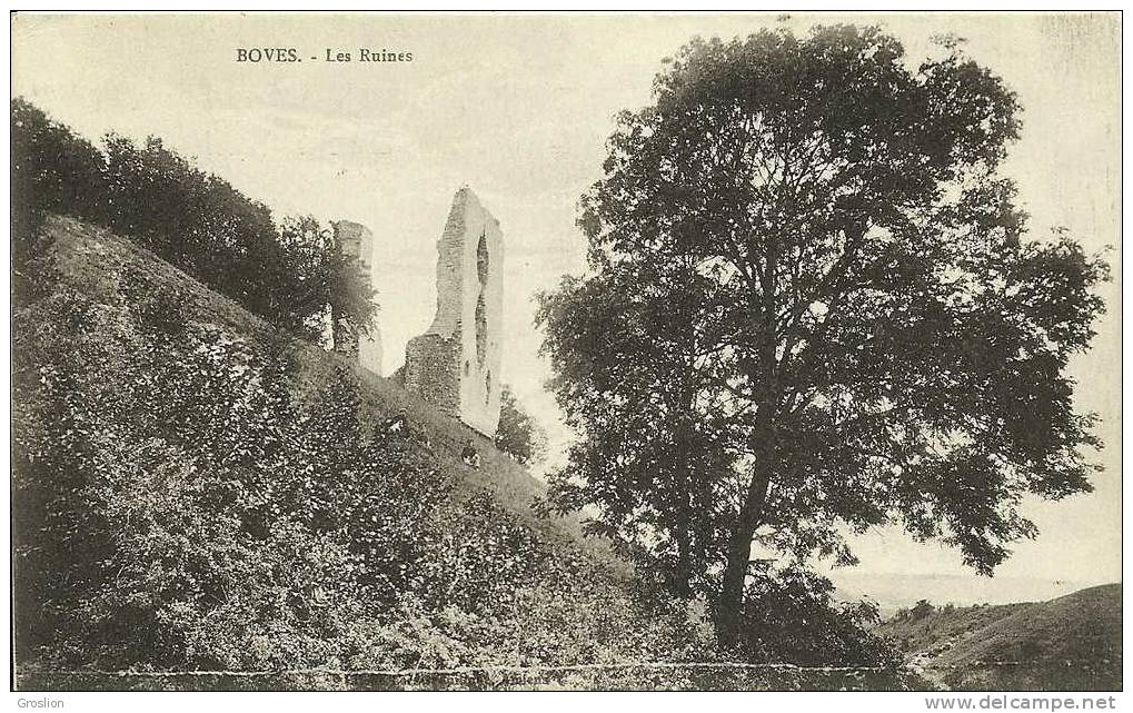 BOVES  - LES RUINES