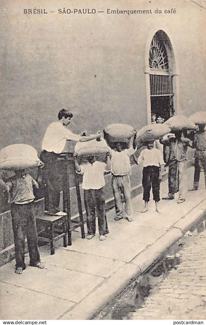 Brasil - SÃO PAULO - O embarque do café