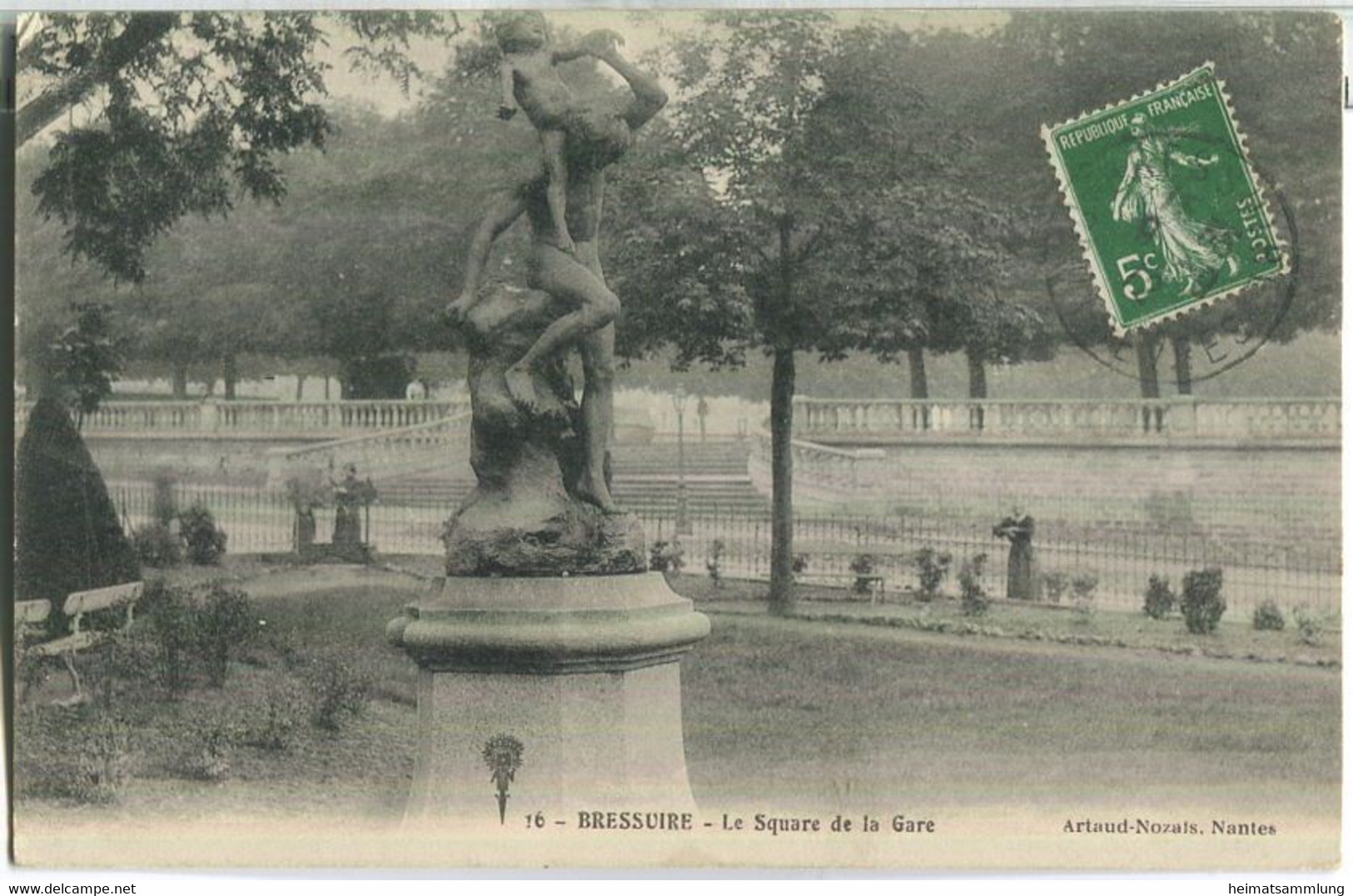 Bressuire - Le square de la Gare