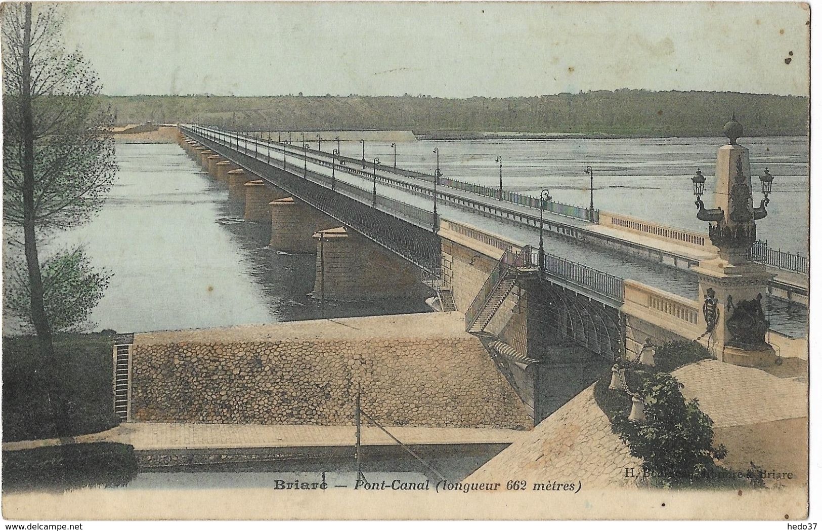 Briare - Pont-Canal (longueur 662 mètres)