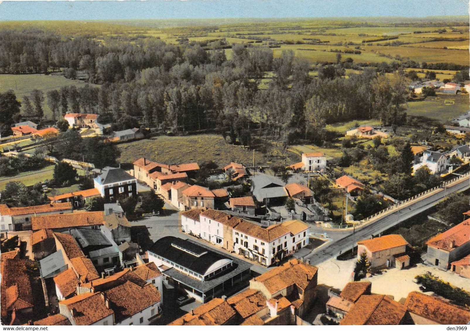 BRIOUX-sur-BOUTONNE - L'Auberge de la Boutonne