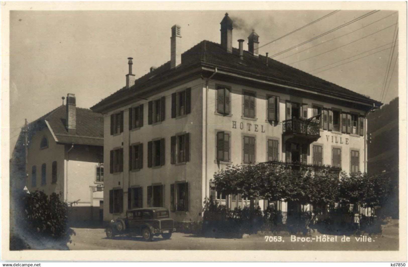 Broc - Hotel de Ville - Automobile