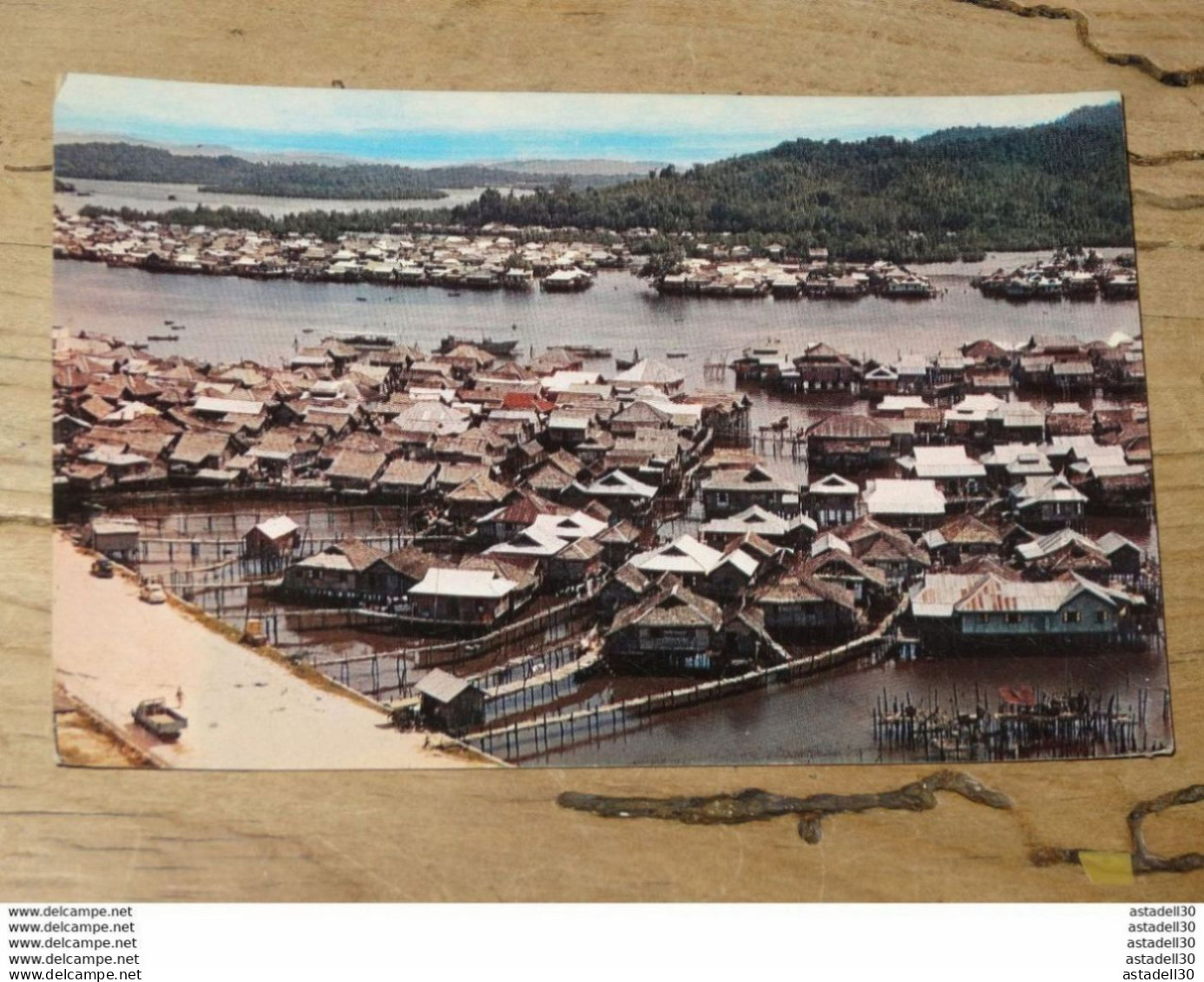 BRUNEI : Kampong Ayer  ............ 201101-1425a