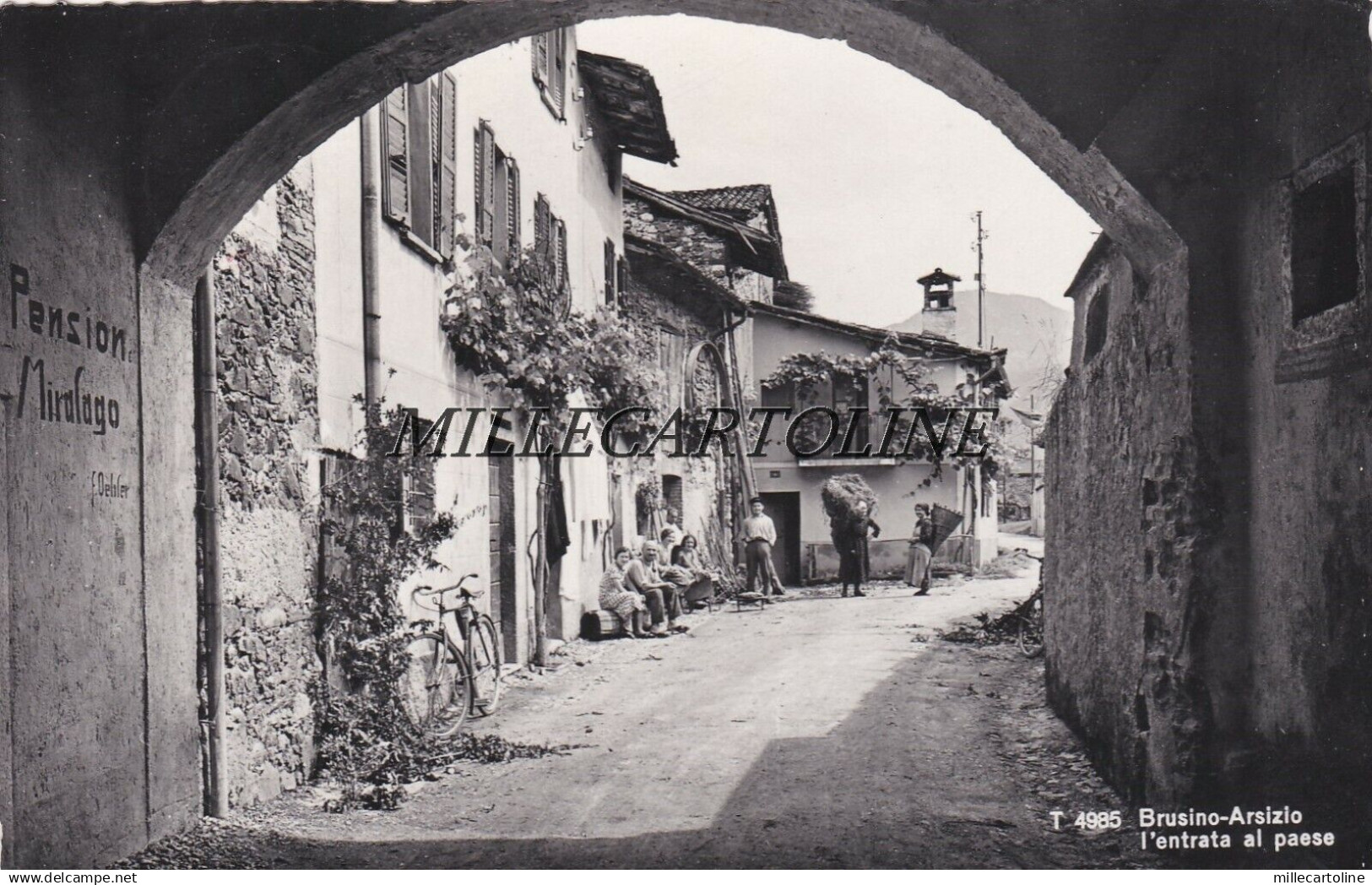 BRUSINO ARSIZIO:  L'entrata al paese   1953