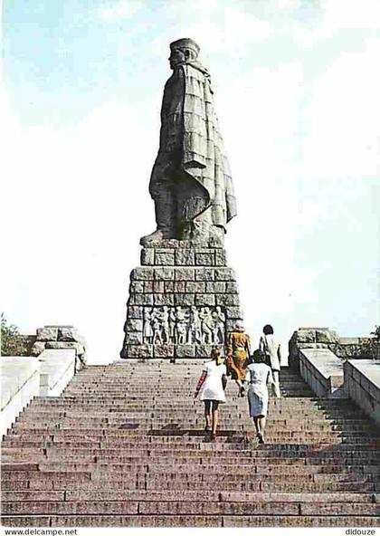 Bulgarie - Plovdiv - Statue - CPM - Voir Scans Recto-Verso