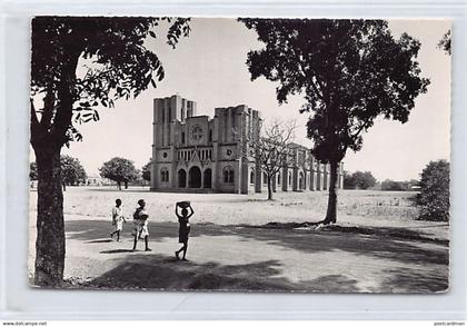 Burkina Faso - OUAGADOUGOU - La Cathédrale - Ed. Librairie Attié 2797