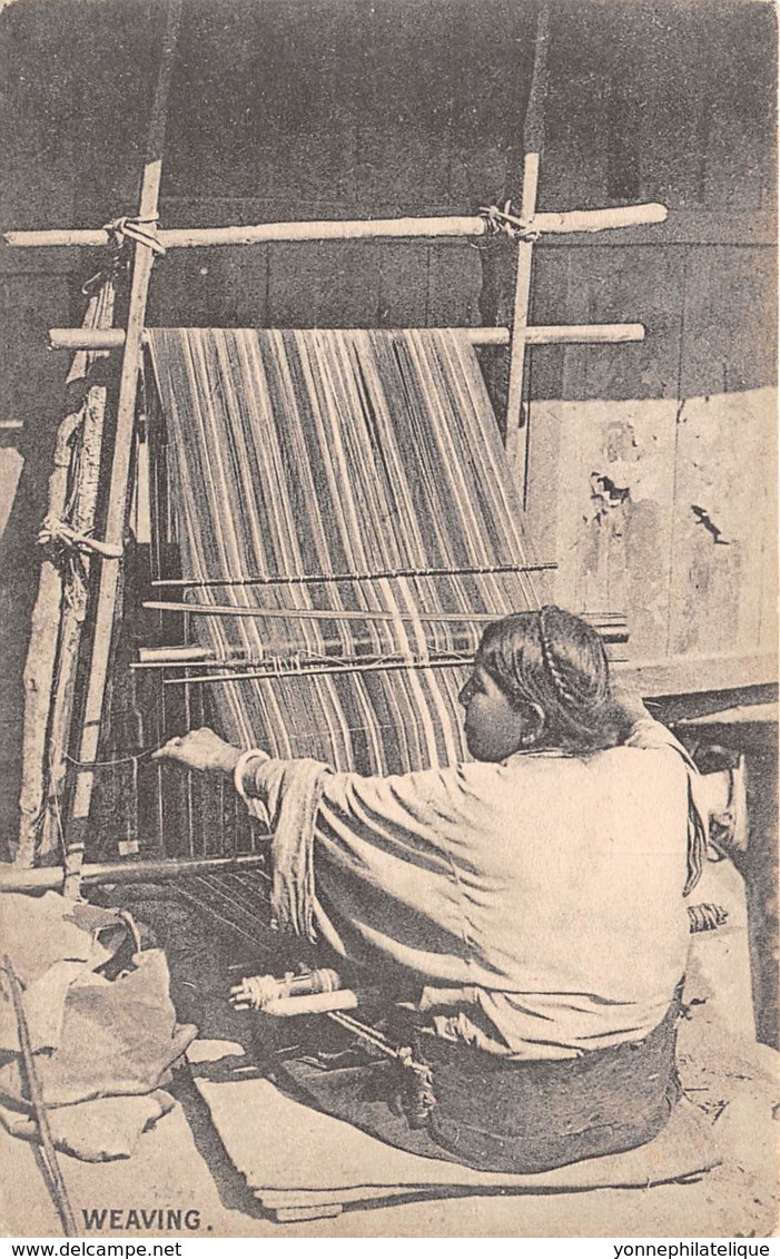 Buthan / 03 - a Bhutia Woman - Weaving