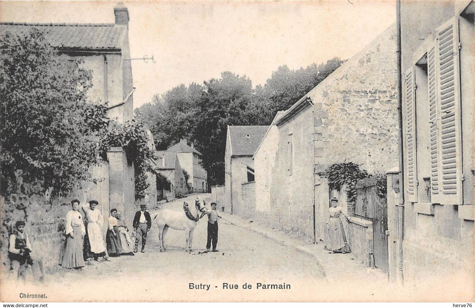 BUTRY - Rue de Parmain