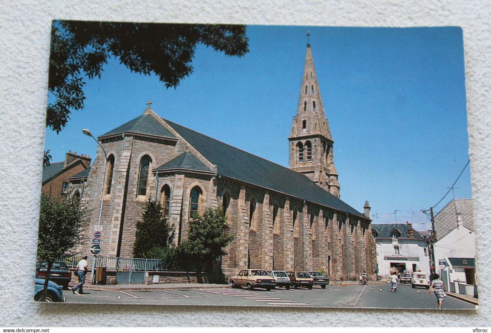 C786, Cpm, le Pouliguen, l'église, Loire atlantique 44