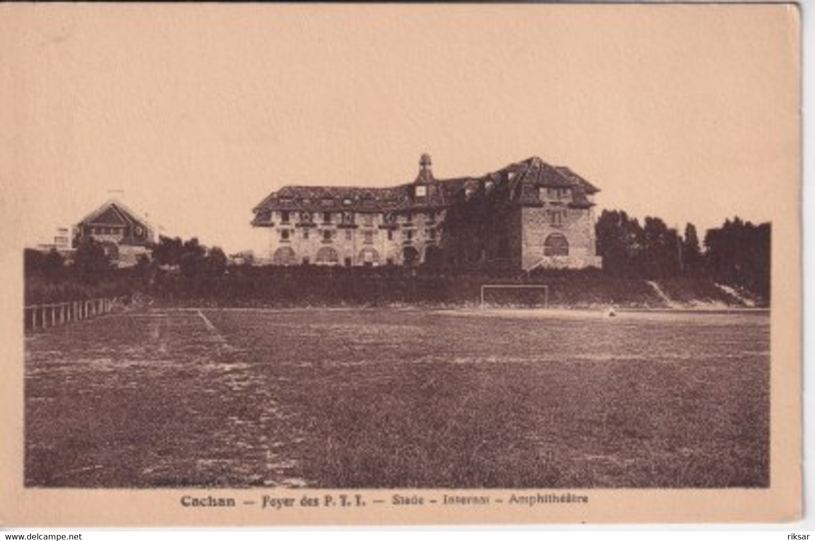 CACHAN(INSTITUTION VALLET) STADE