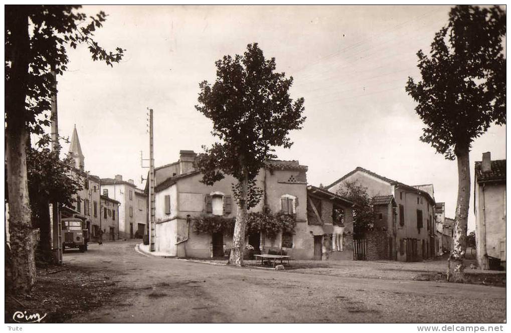 CADALEN PLACE DE L'OULMET  CAMION