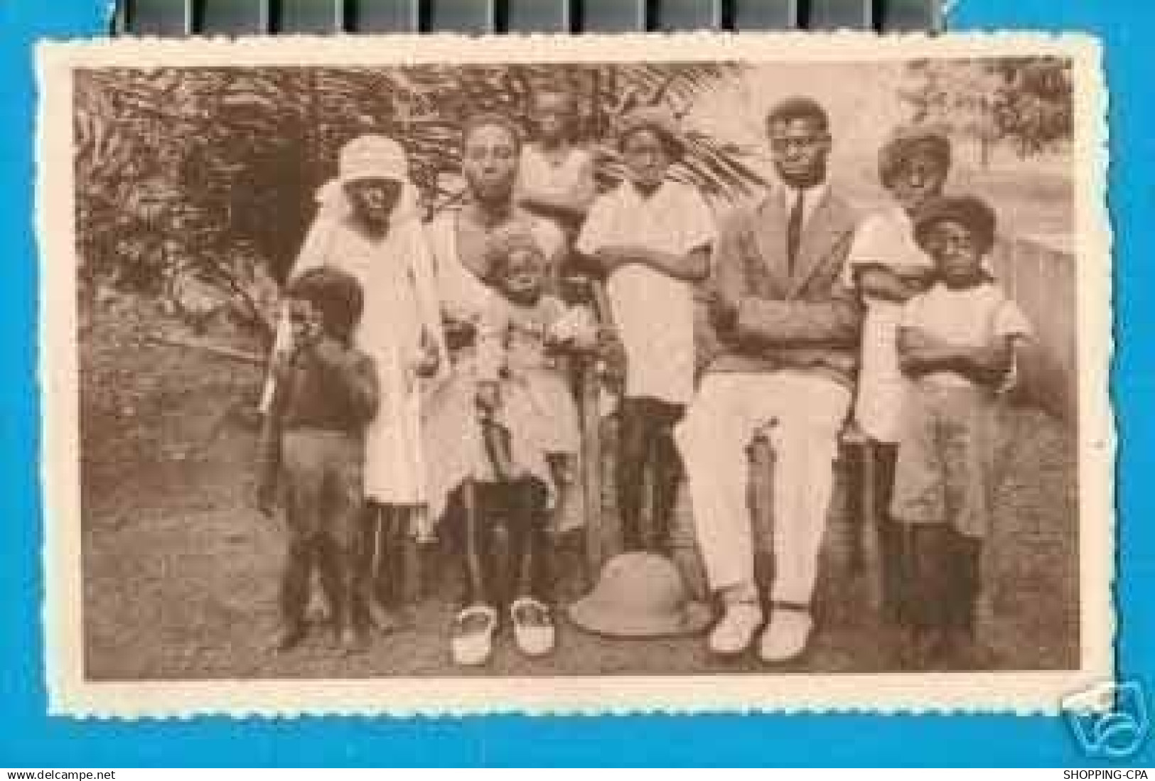 CAMEROUN - UNE FAMILLE CHRETIENNE