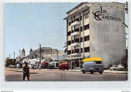 Cameroun - DOUALA - L'avenue Poincaré - Air Cameroun - Ed. Hoa Qui 3507