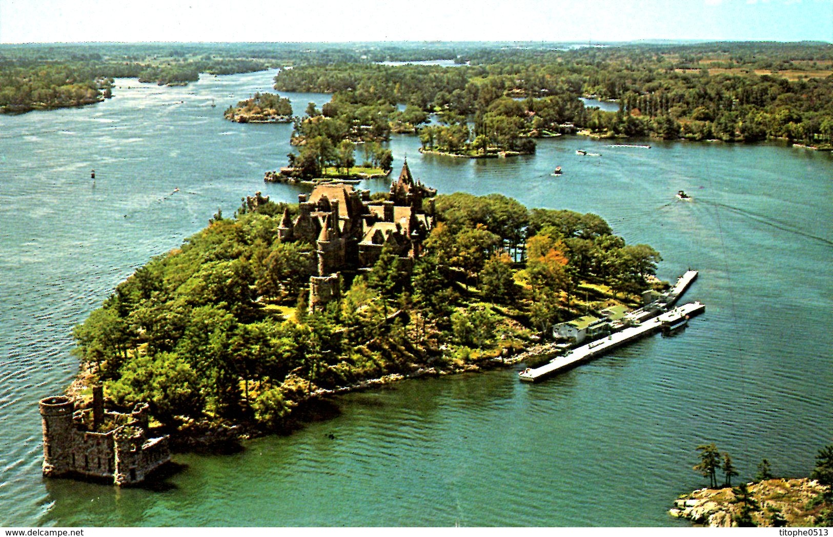 CANADA. Carte postale écrite. Château de Boldt.