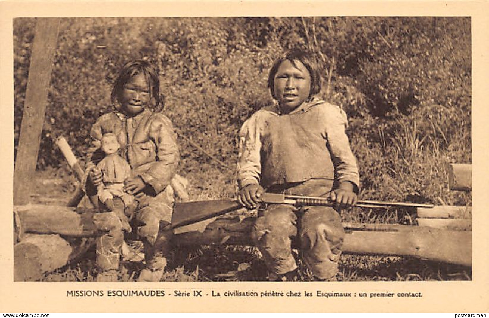 Canada - Eskimo missions, Nunavut - Eskimo children with a doll and a gun - Publ. Oblate Missionaries of Mary Immaculate