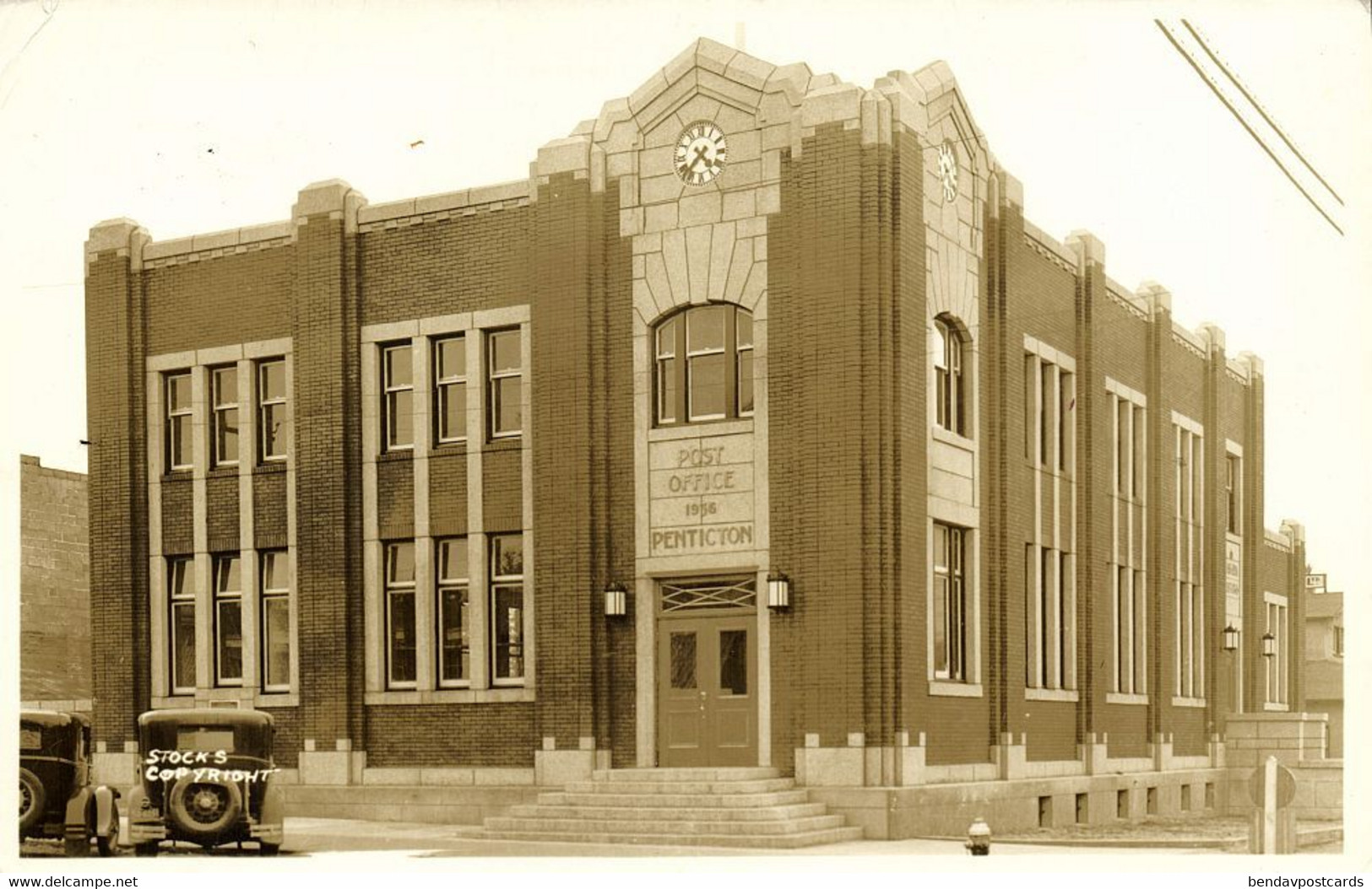 canada, PENTICTON, B.C., Post Office (1940s) Stocks RPPC Postcard