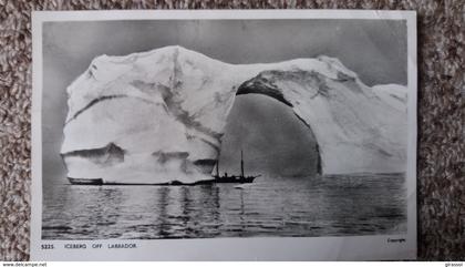 CPSM ICEBERG OFF LABRADOR 5225  2 EME CHOIX PLIS