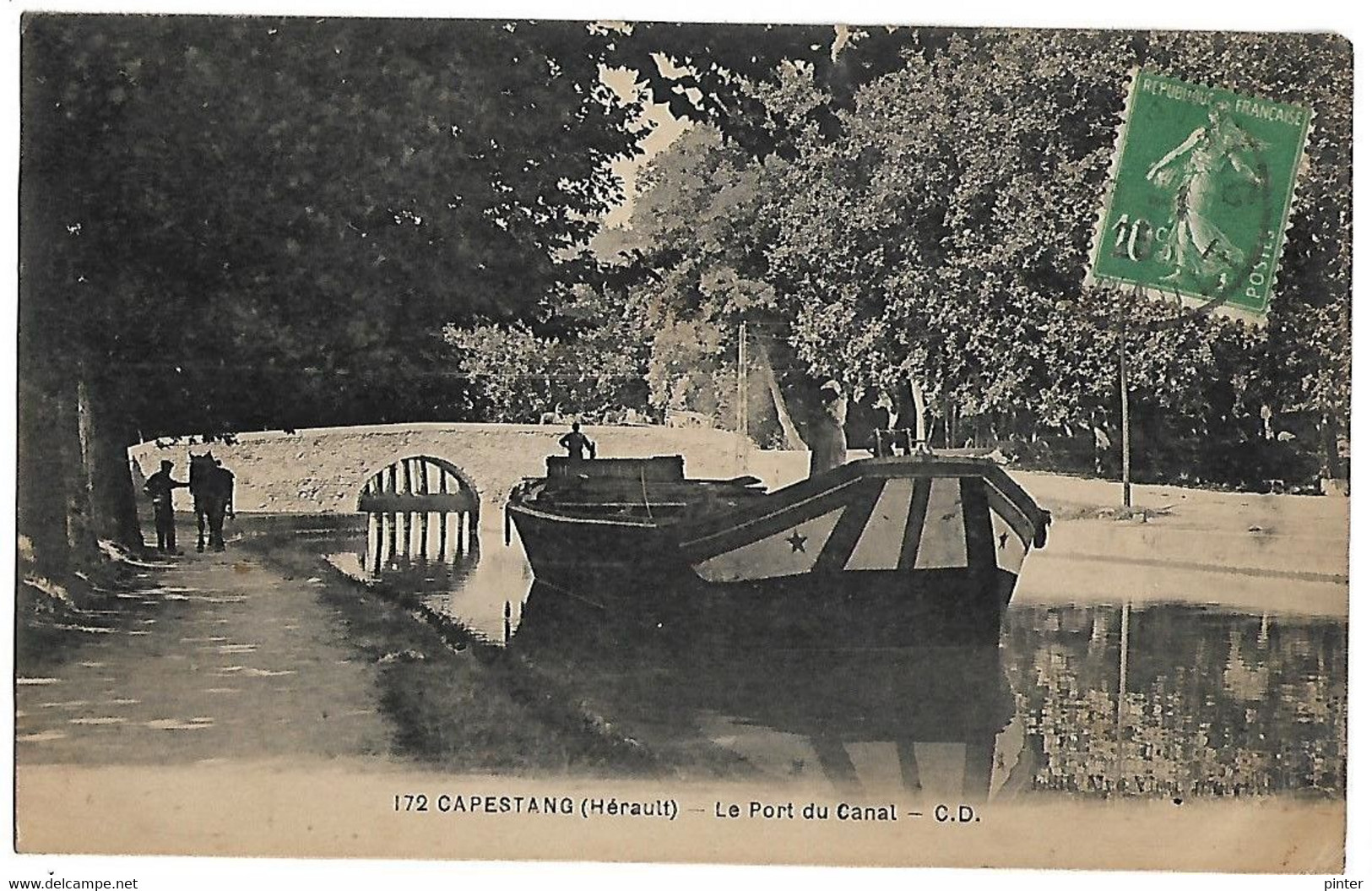 CAPESTANG - Le port du canal - PENICHE