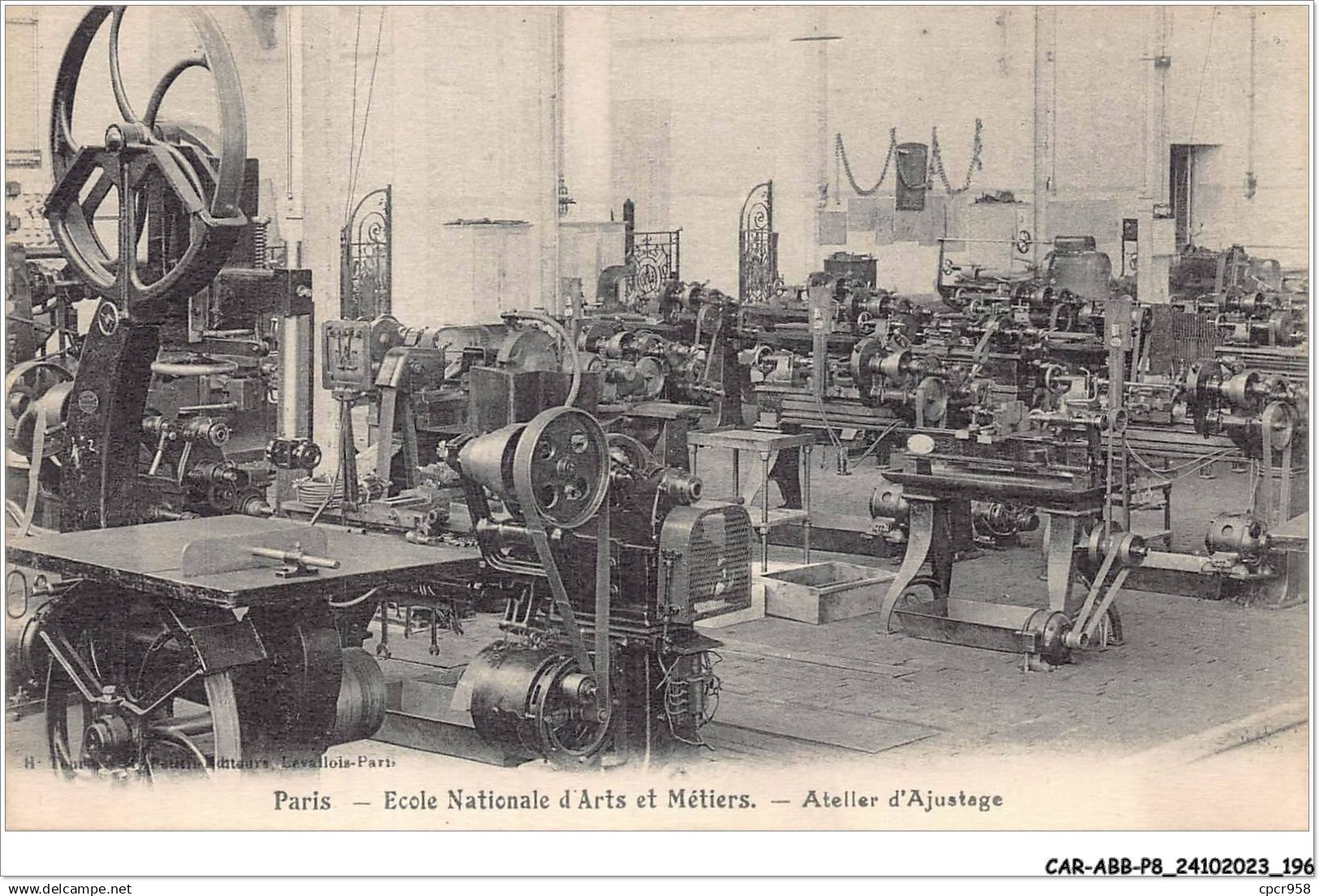 CAR-ABBP8-75-0793 - PARIS - école nationale d'arts et métiers - atelier d'ajustage