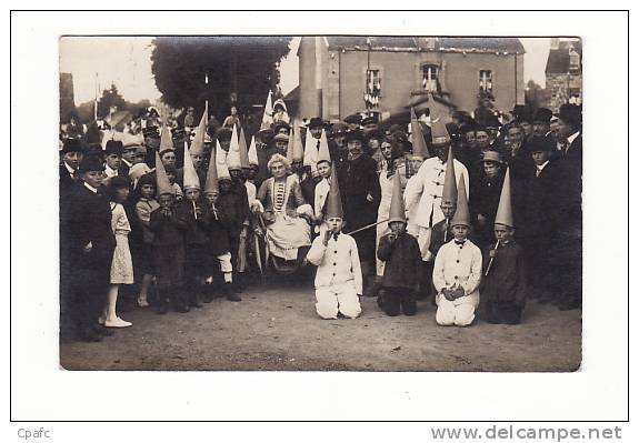 carte photo environ 1930 ? FETE A ERNEE ???? (carnaval ?)