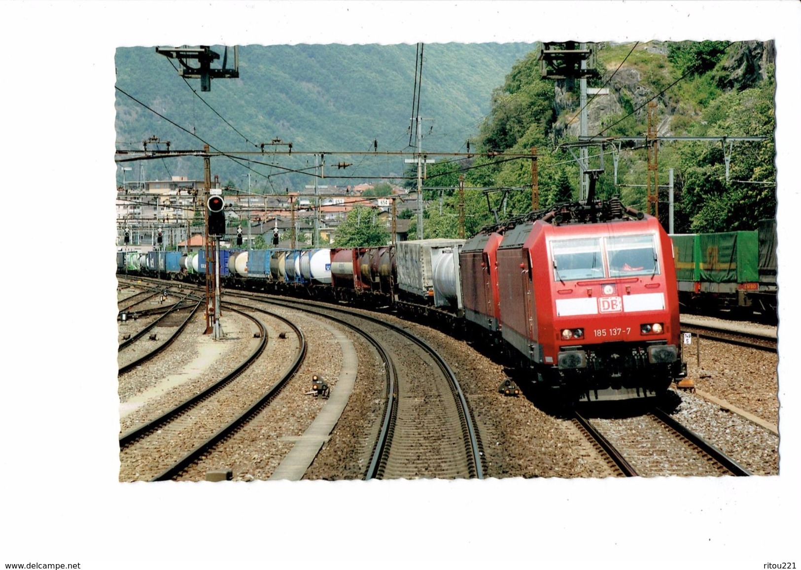 carte photo moderne - Bellinzone &ndash; Suisse - train locomotive 185 137-7 -