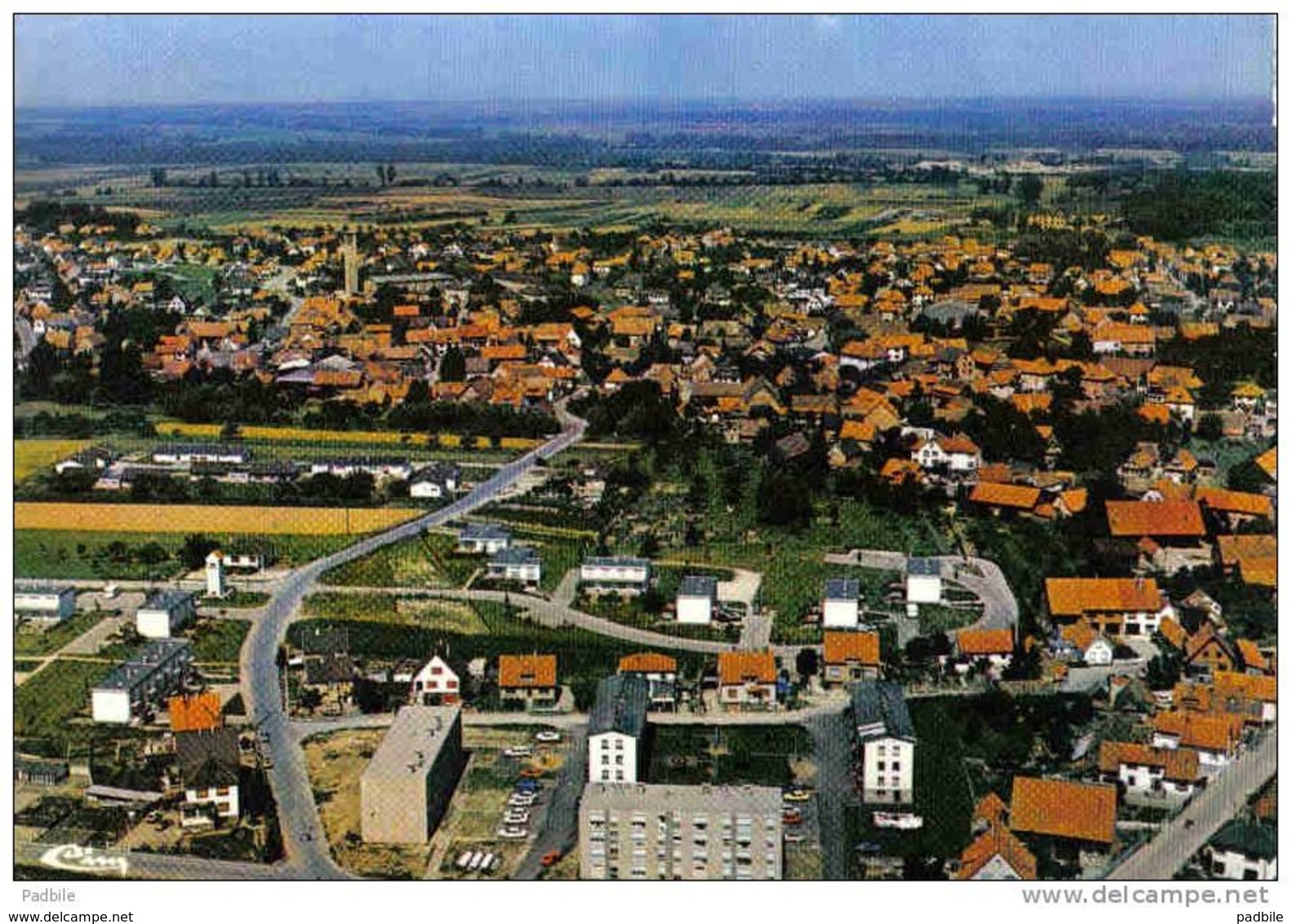 Carte postale  67. Gambsheim  vue d'avion trés beau plan